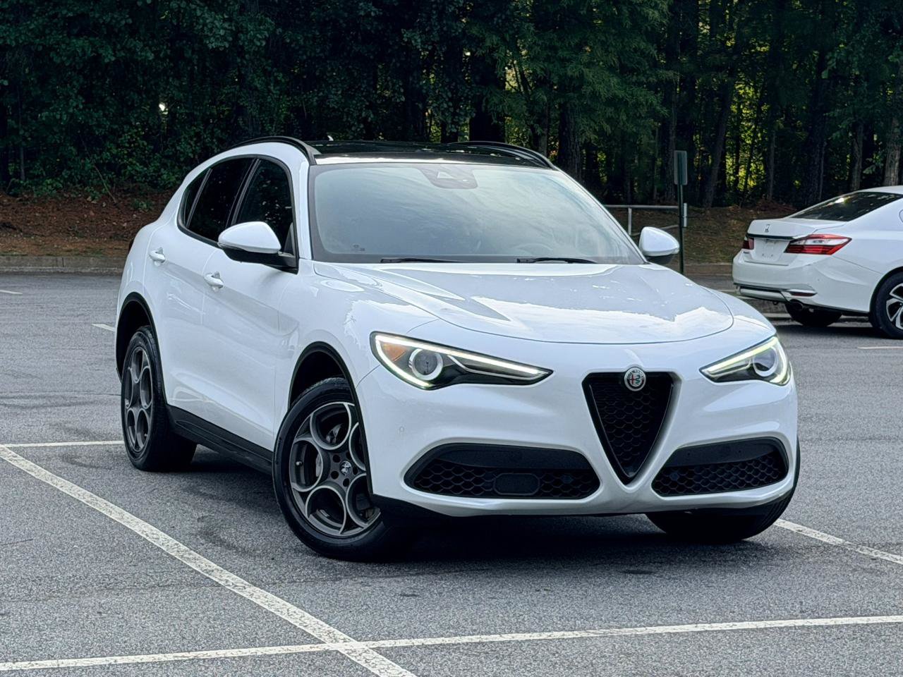 Used 2022 Alfa Romeo Stelvio Sprint RWD image 5