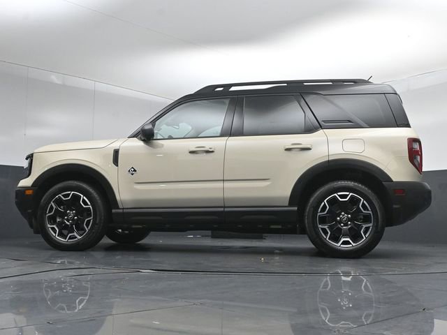 Certified 2025 Ford Bronco Sport Outer Banks w/ Outer Banks Tech Package+ AWD/4WD image 41