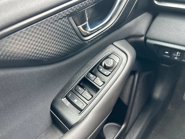 Used 2025 Subaru Legacy Premium AWD/4WD image 12