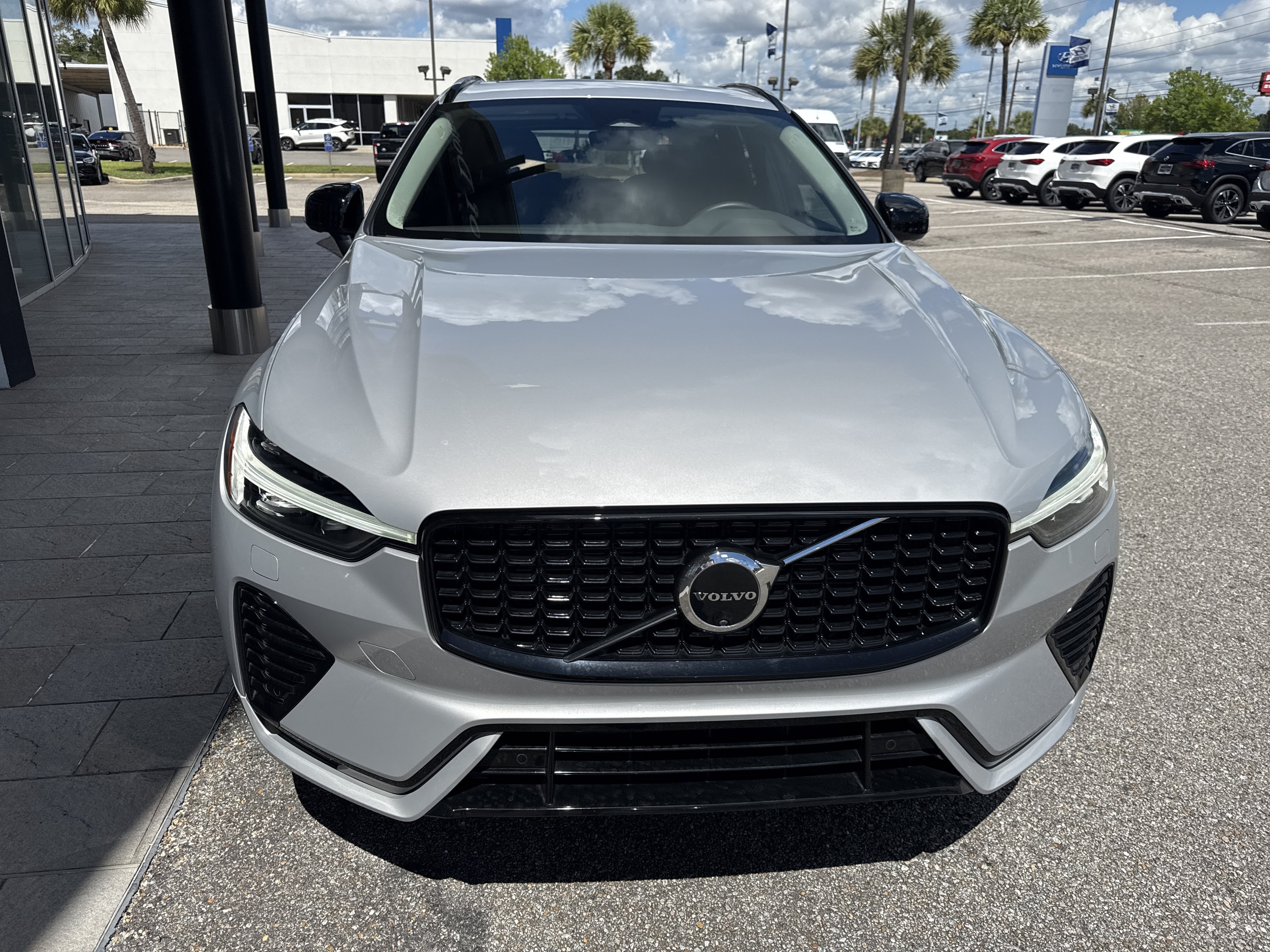 Used 2024 Volvo XC60 B5 Plus w/ Climate Package AWD/4WD image 6