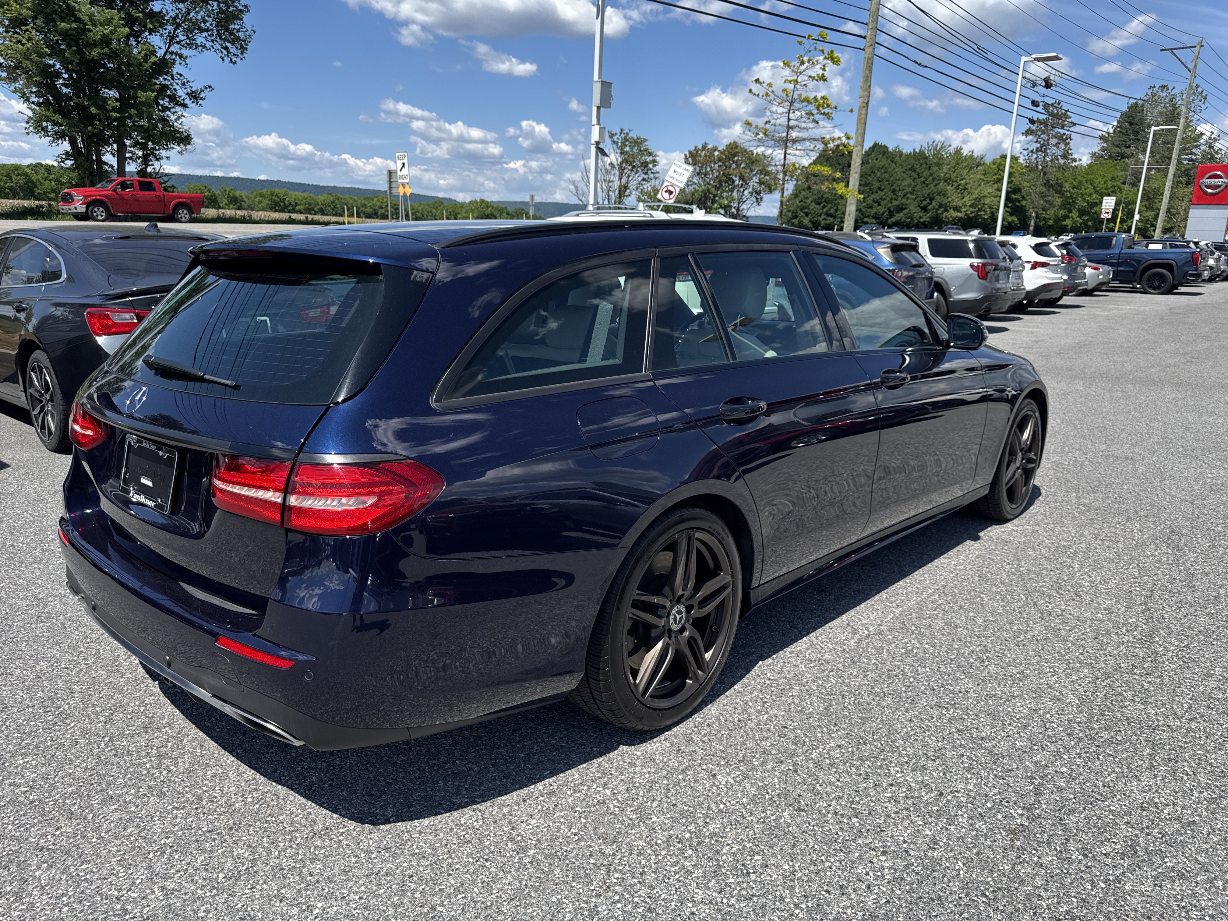 Used 2019 Mercedes-Benz E 450 4MATIC Wagon image 32