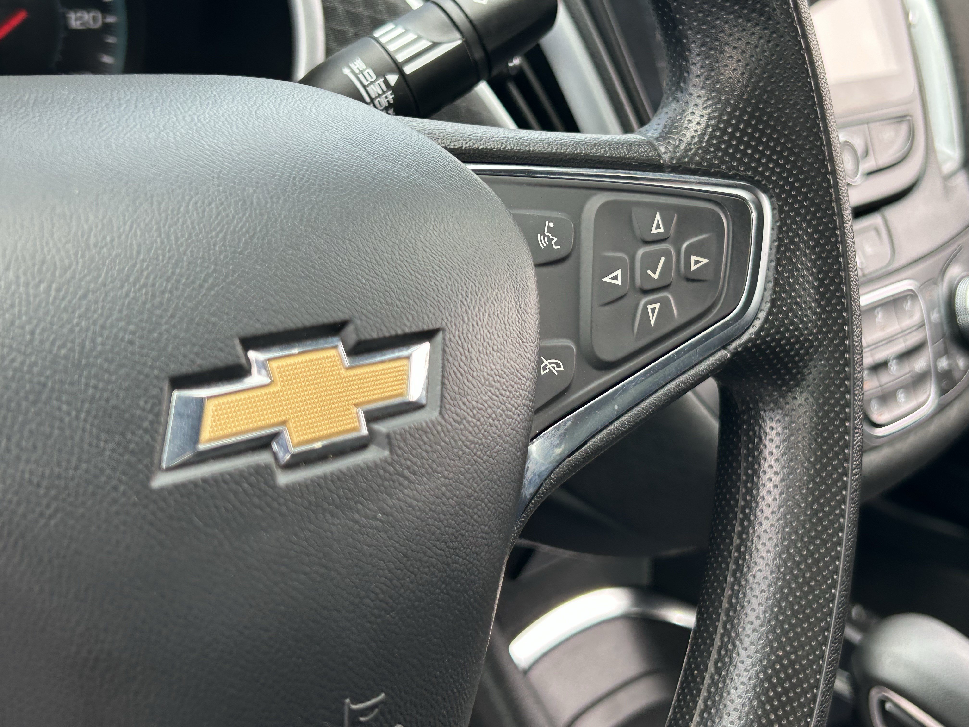 Used 2024 Chevrolet Malibu LT FWD image 29
