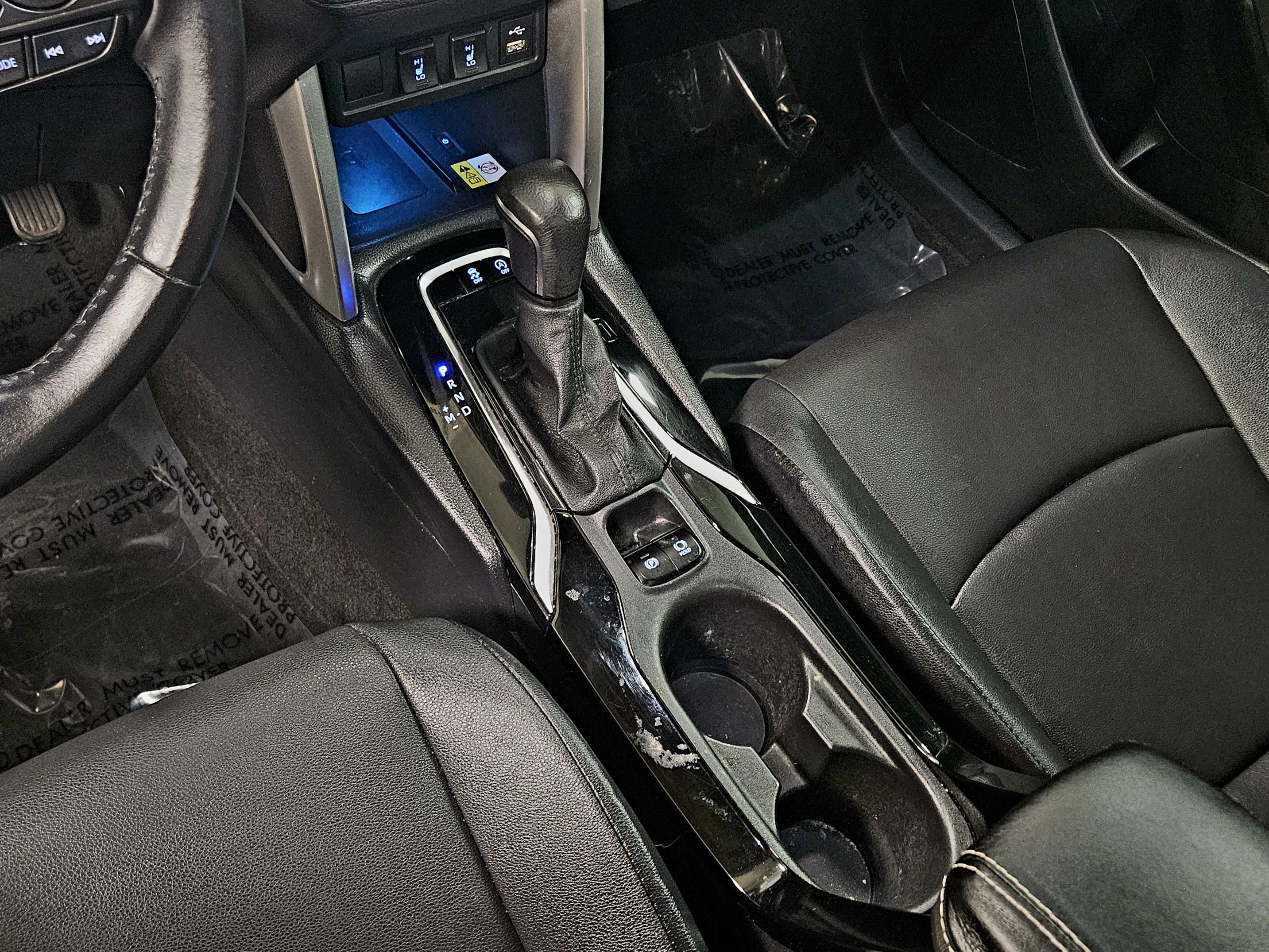 Used 2022 Toyota Corolla Cross XLE w/ Convenience Package image 39