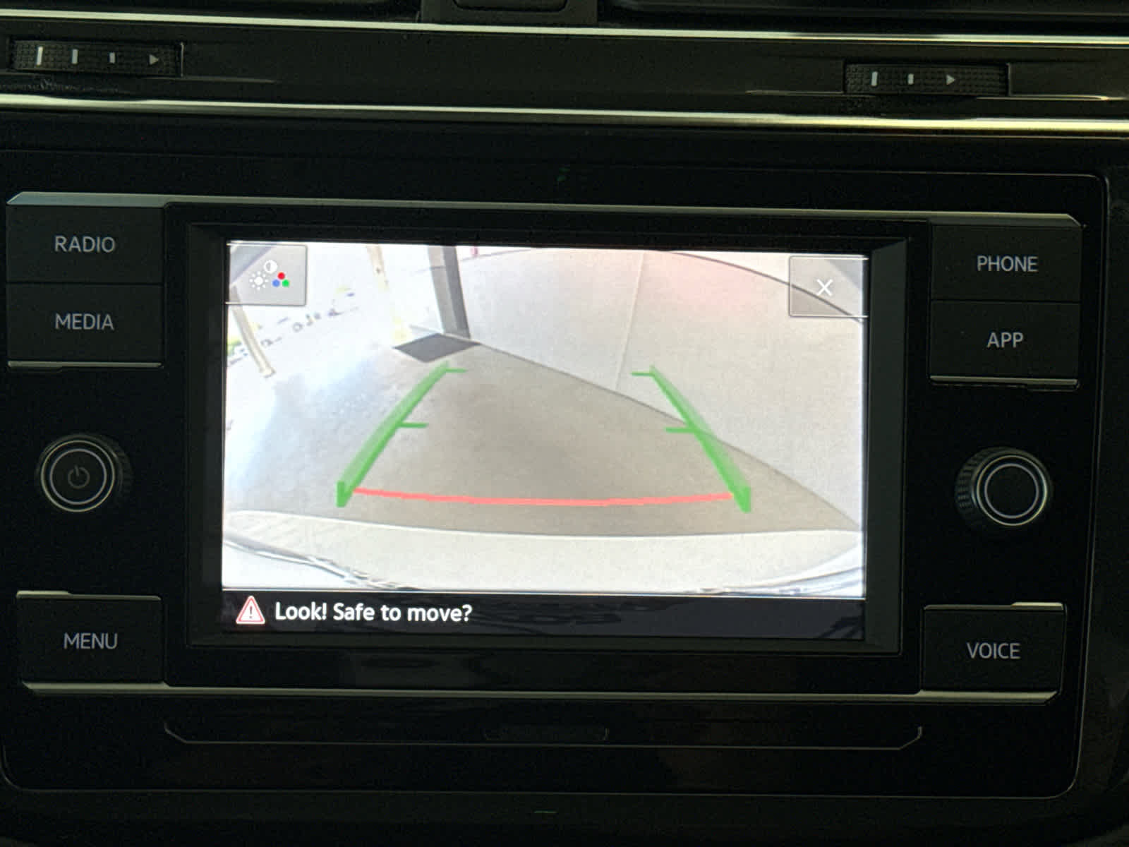 Used 2022 Volkswagen Tiguan S AWD/4WD image 16