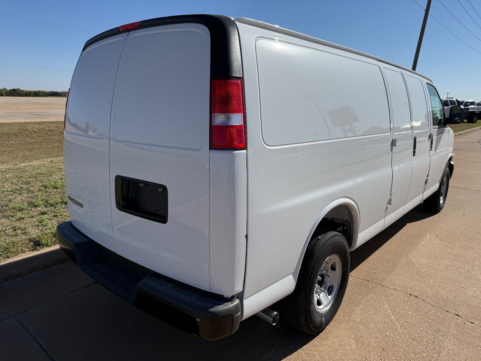 New 2025 Chevrolet Express 3500 Extended w/ Driver Convenience Package RWD image 3