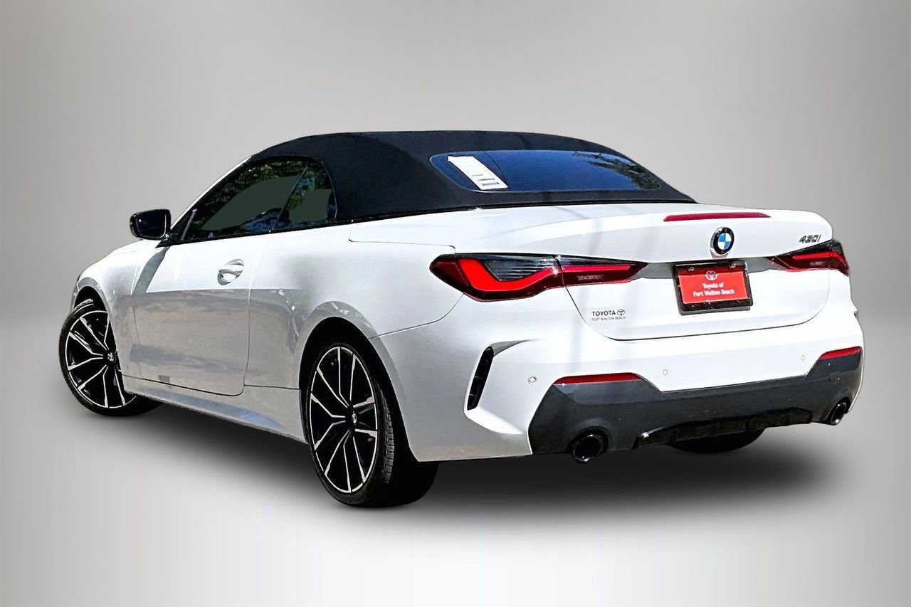 Used 2024 BMW 430i Convertible w/ M Sport Package image 4