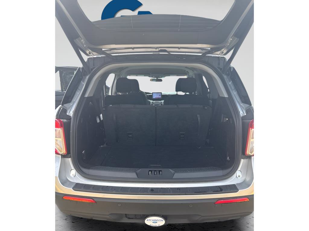 Used 2024 Ford Explorer XLT w/ Class IV Trailer Tow Package AWD/4WD image 18