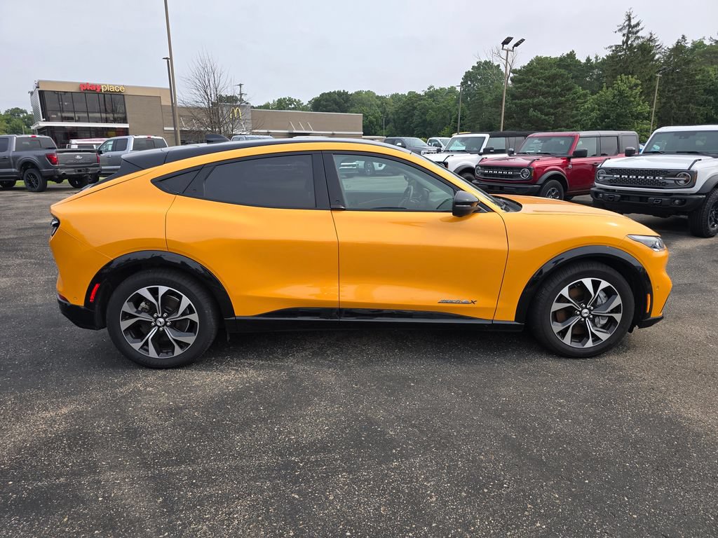 Certified 2022 Ford Mustang Mach-E Premium AWD/4WD image 6