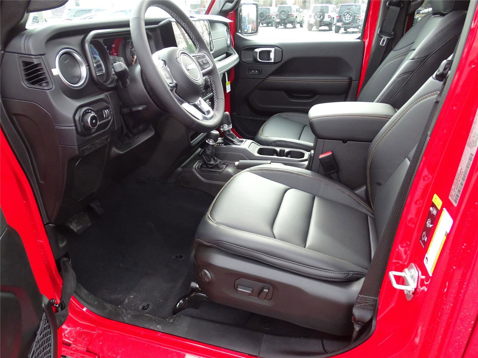 New 2025 Jeep Wrangler Sahara w/ Technology Group image 25