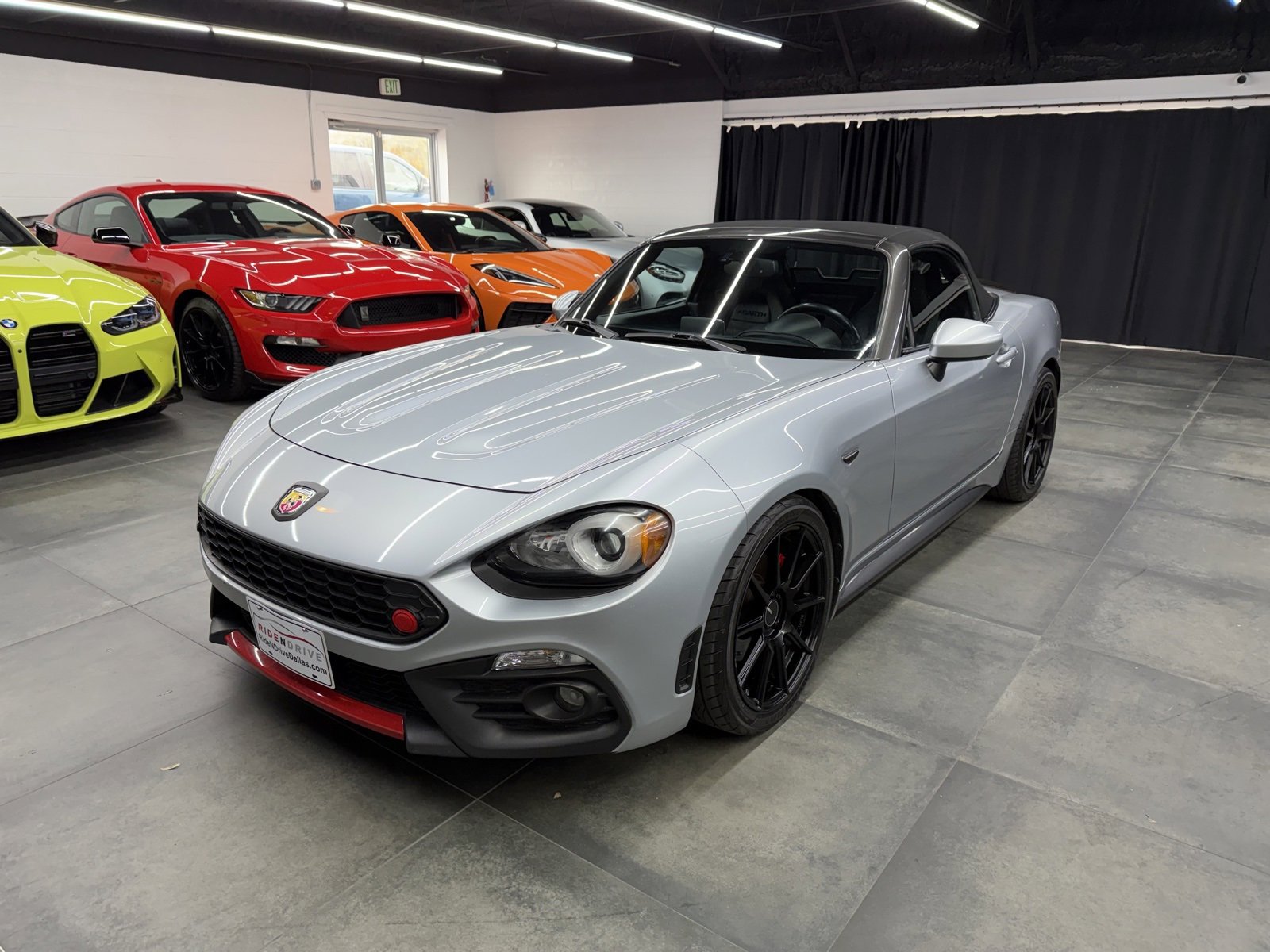 Used 2019 FIAT 124 Spider Abarth w/ Convenience Group image 1