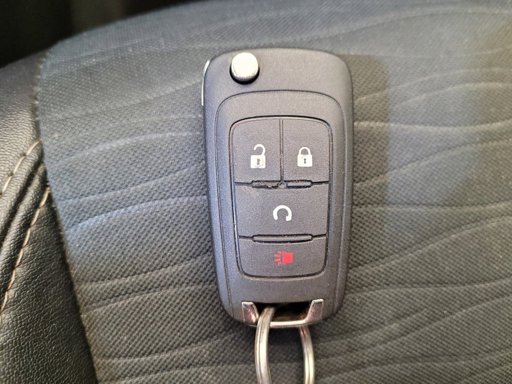 Used 2015 Buick Encore Convenience FWD image 32