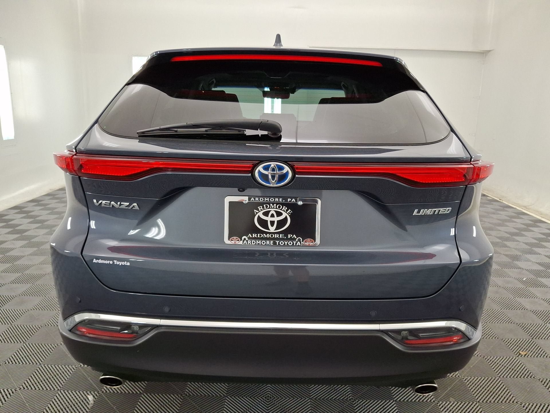 Certified 2024 Toyota Venza Limited AWD/4WD image 23