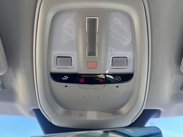 Used 2023 Volvo XC90 B6 Ultimate w/ Protection Package Premier image 27