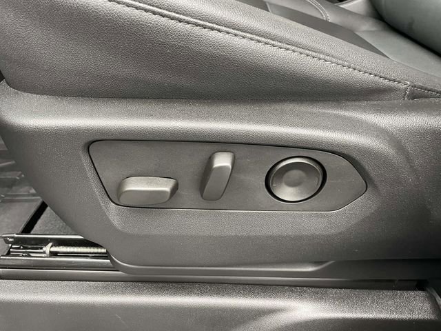 Certified 2024 Chevrolet Tahoe Z71 w/ Luxury Package image 16