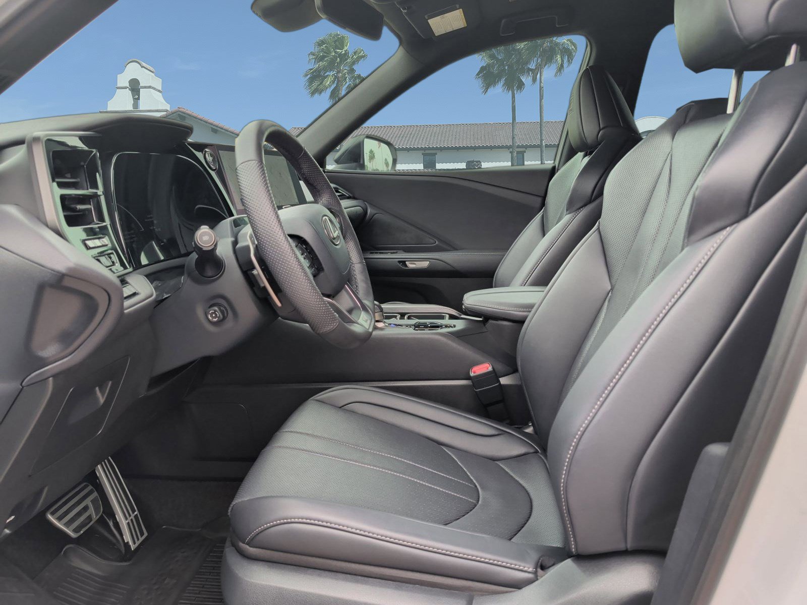 Certified 2025 Lexus TX 500h AWD w/ Technology Package image 11