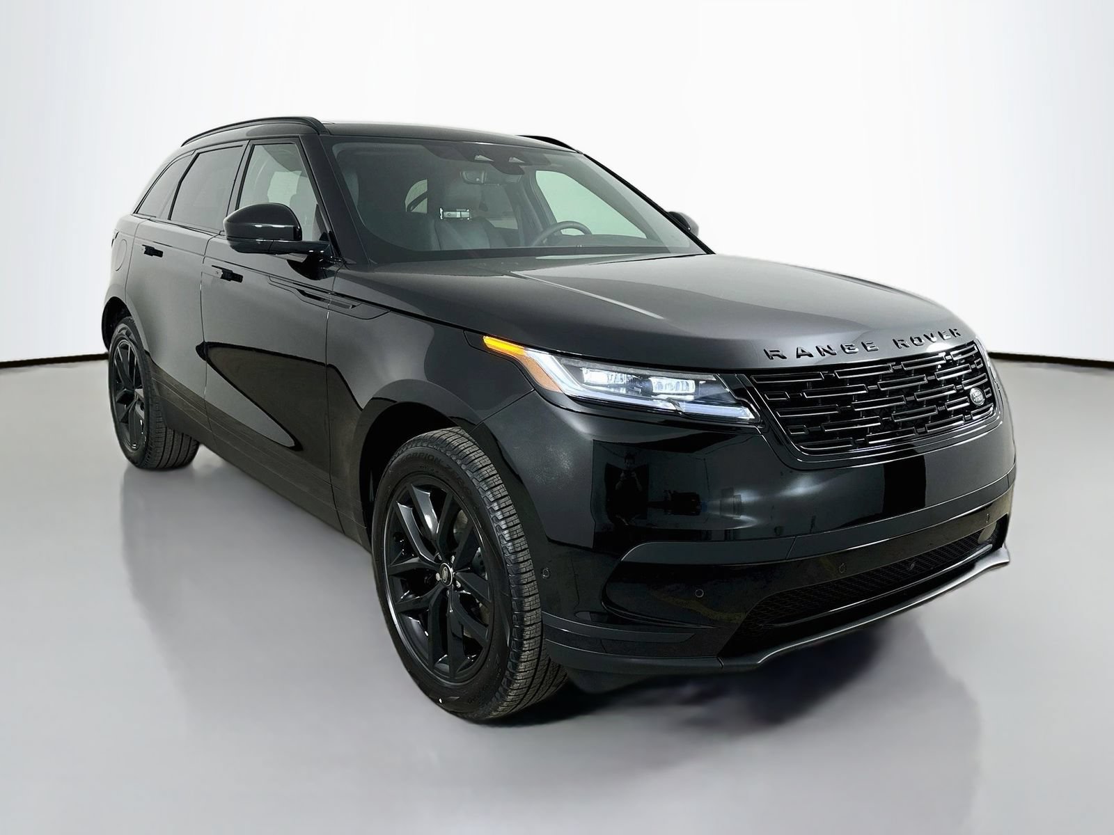 New 2026 Land Rover Range Rover Velar S AWD/4WD image 3