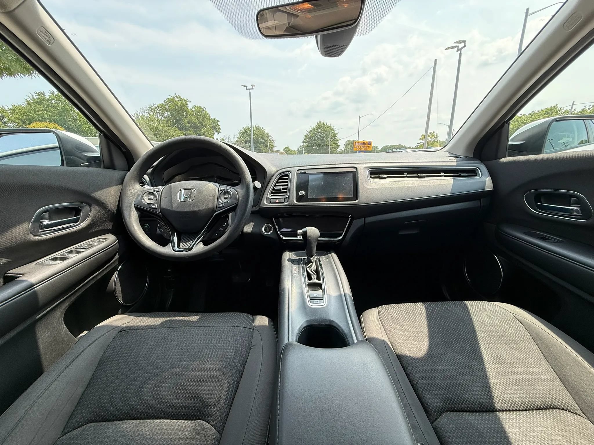 Used 2021 Honda HR-V EX image 9