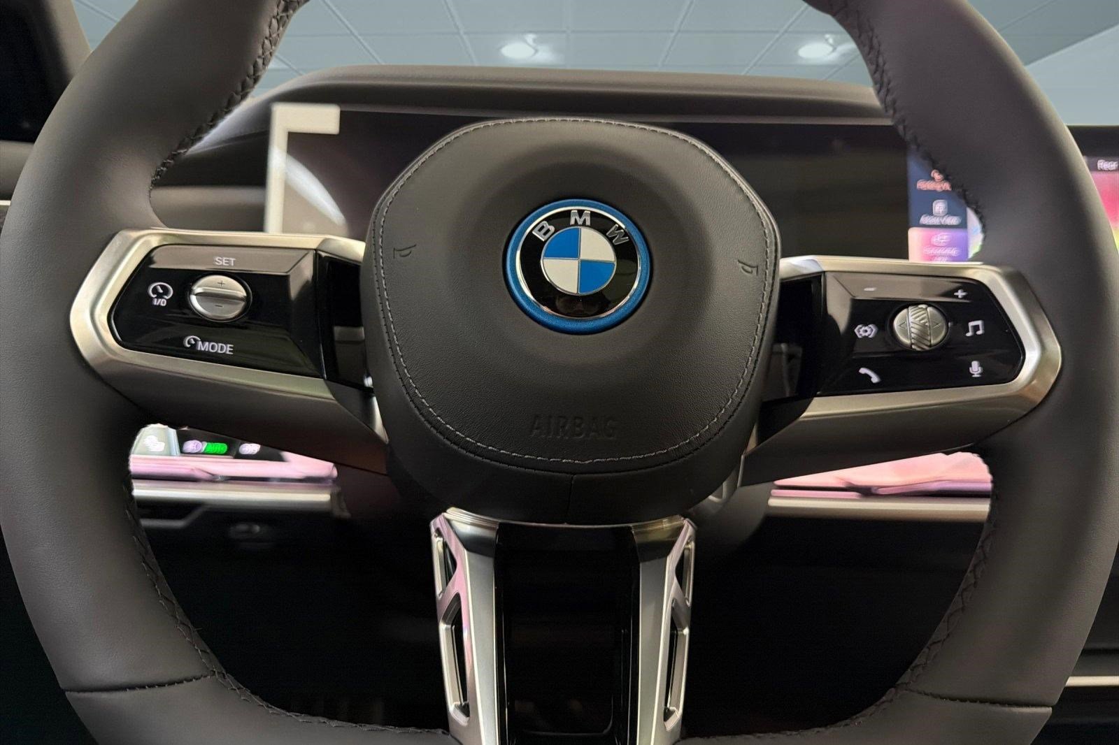New 2026 BMW i7 eDrive50 w/ M Sport Package image 16