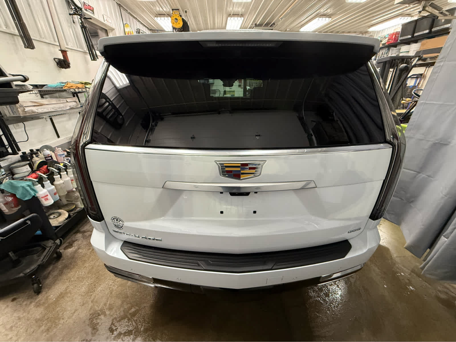 Used 2026 Cadillac Escalade Luxury w/ LPO, Floor Liner Package AWD/4WD image 6