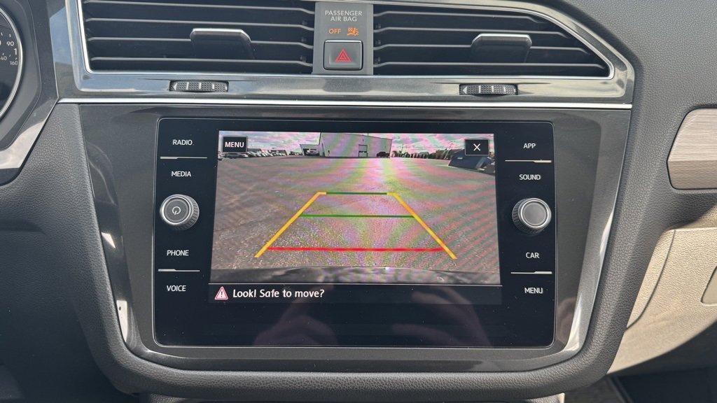 Used 2018 Volkswagen Tiguan SE image 14