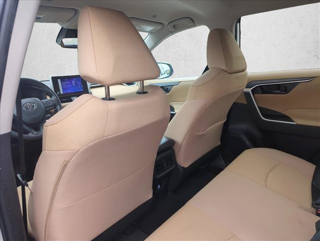 Certified 2024 Toyota RAV4 LE AWD/4WD image 22