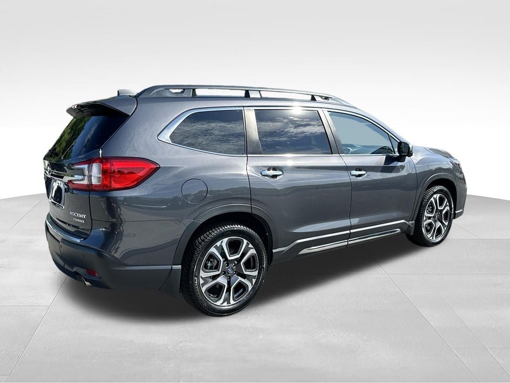 Used 2023 Subaru Ascent Touring AWD/4WD image 7