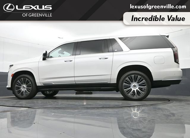 Used 2023 Cadillac Escalade ESV Premium Luxury AWD/4WD image 37