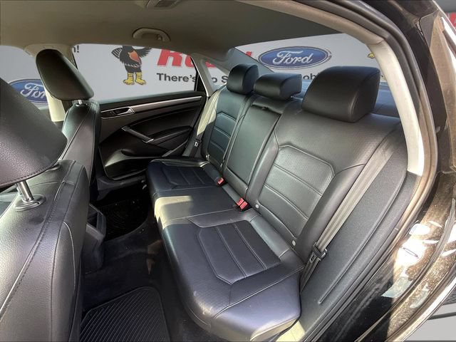 Used 2016 Volkswagen Passat 1.8T R-Line FWD image 23