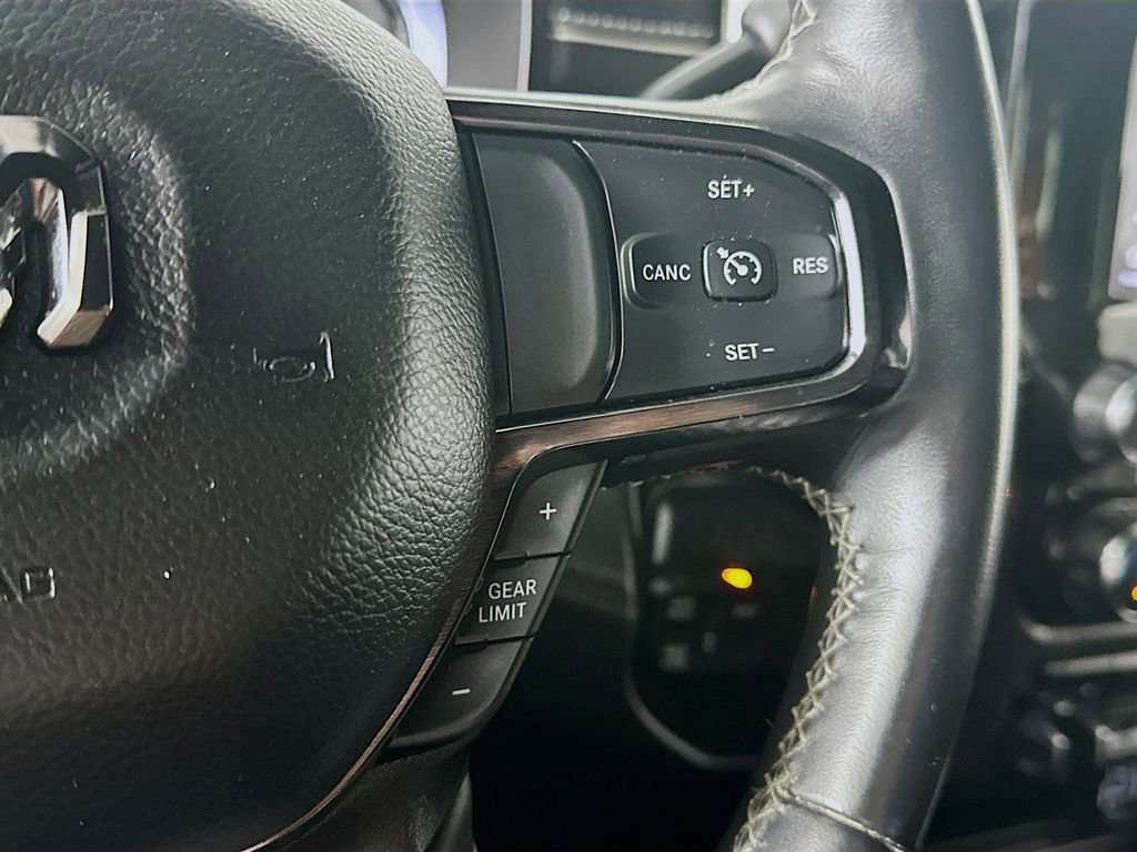 Used 2023 RAM 3500 Limited image 27