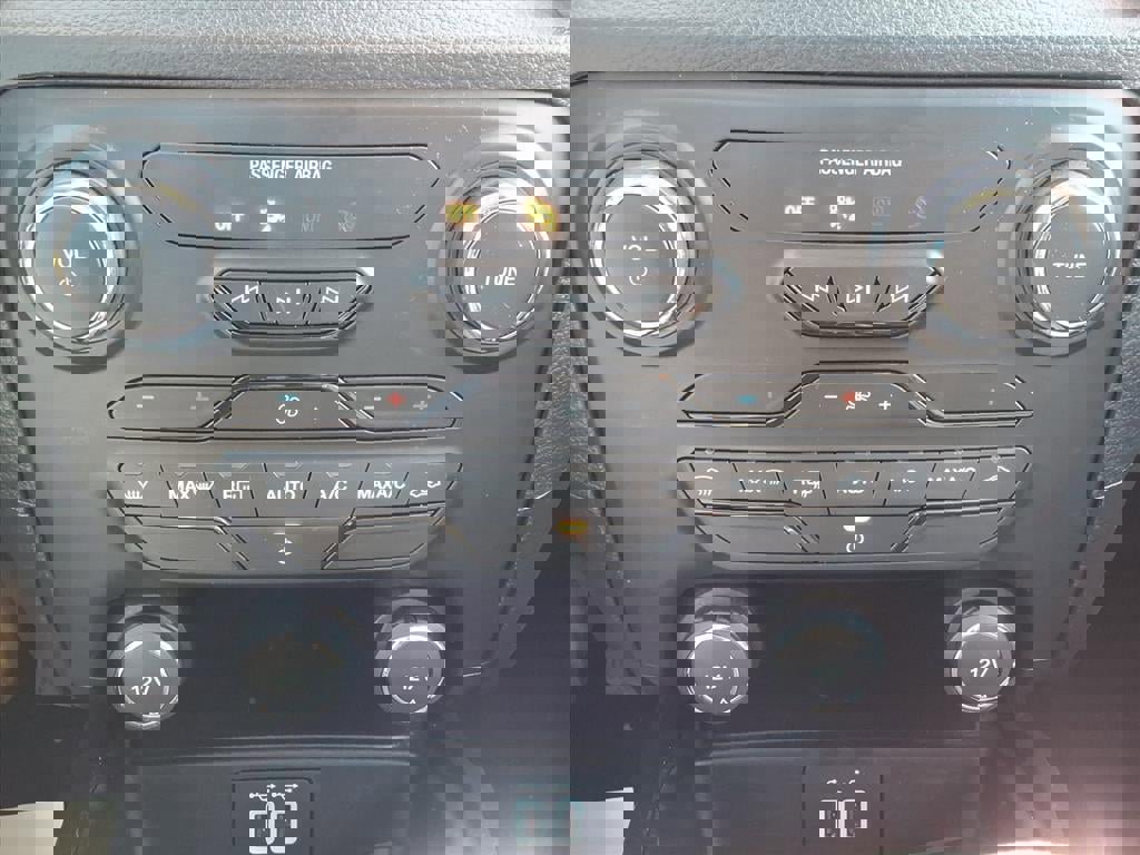 Certified 2019 Ford Ranger XLT w/ Equipment Group 301A Mid image 18