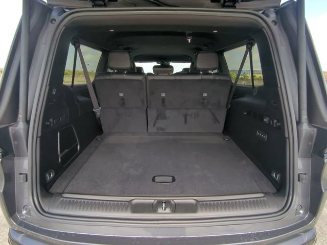 New 2026 Jeep Grand Wagoneer L Limited w/ HD Trailer Tow Package AWD/4WD image 14
