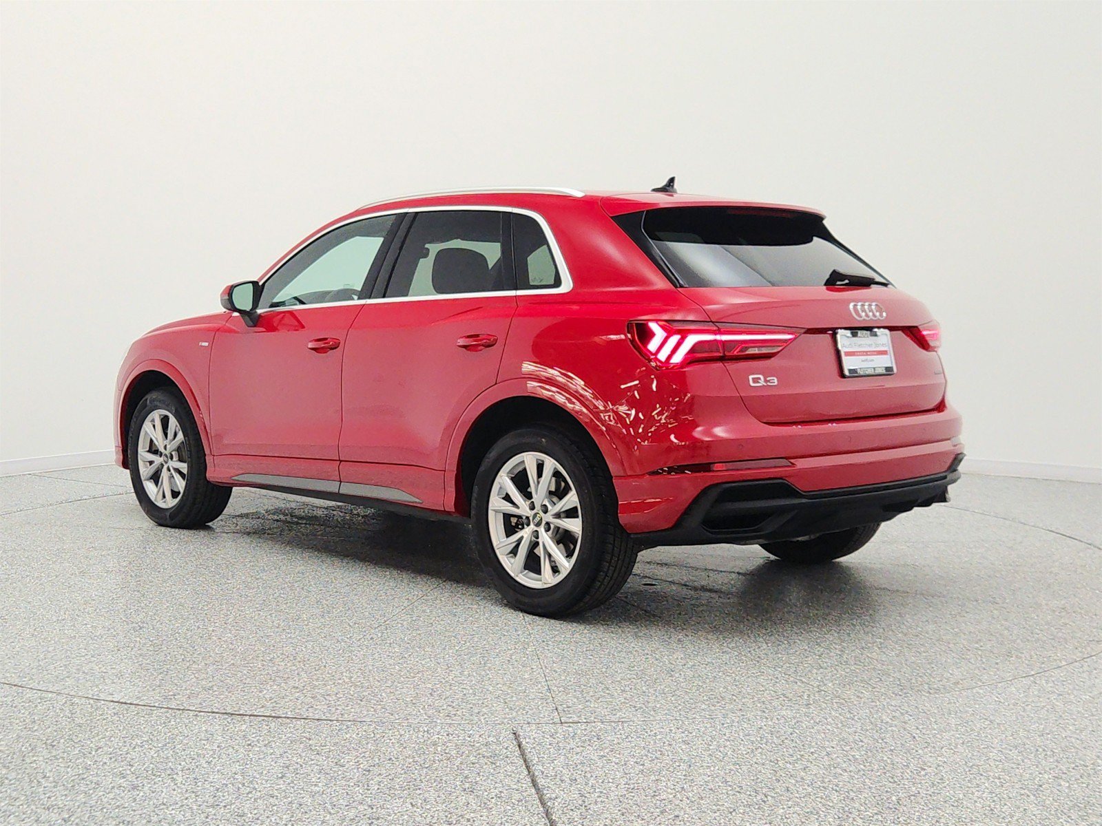 Used 2023 Audi Q3 2.0T Premium Plus w/ Premium Plus Package AWD/4WD image 7