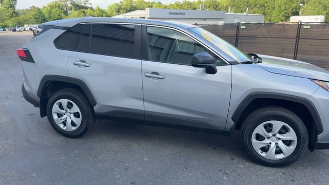 Used 2024 Toyota RAV4 LE FWD image 17