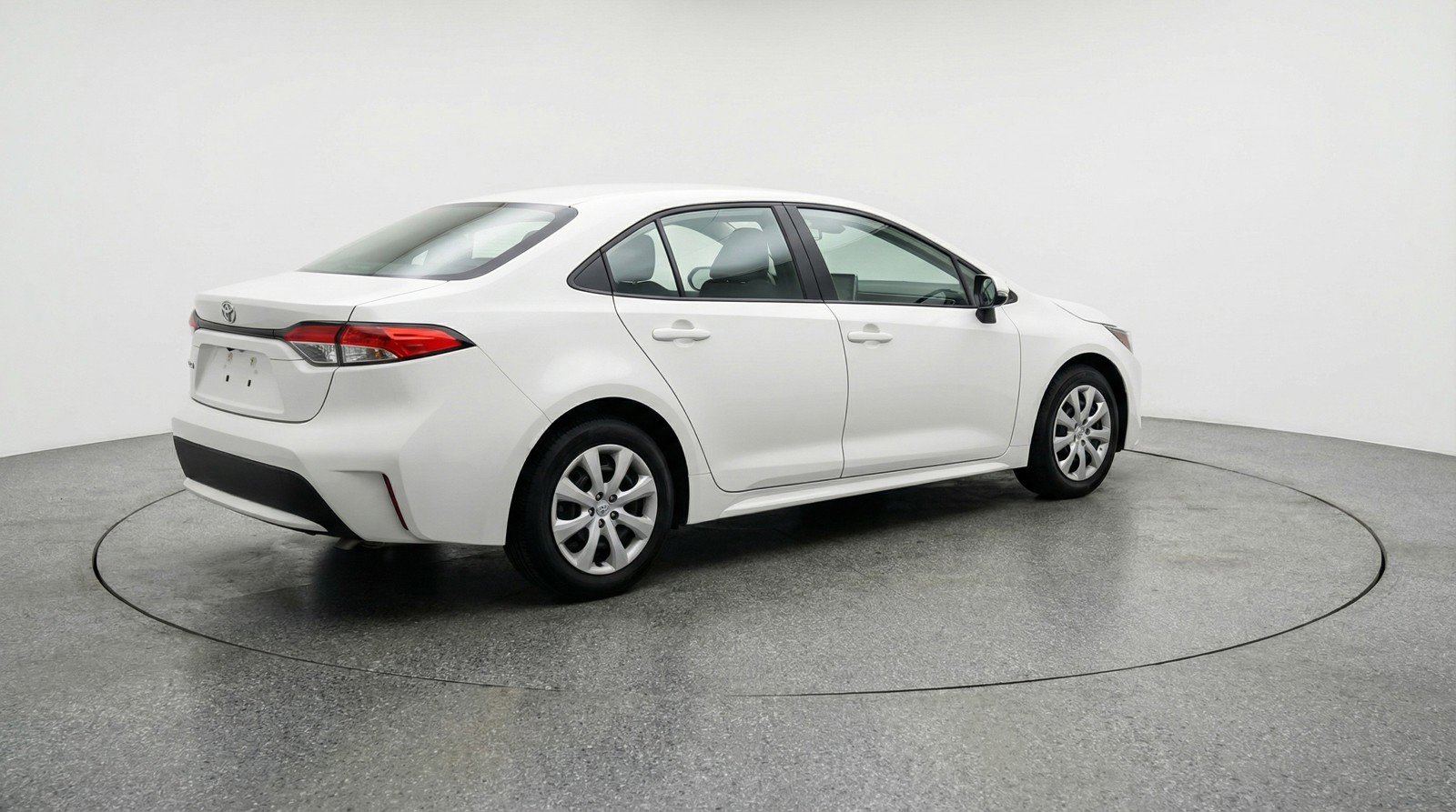Used 2025 Toyota Corolla LE FWD image 9