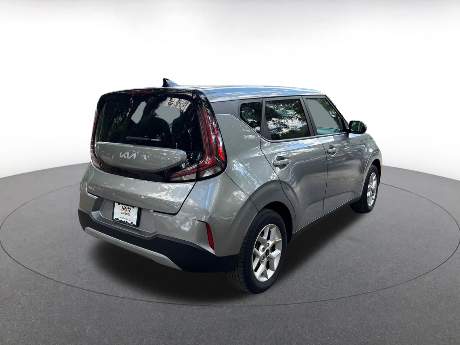 Used 2025 Kia Soul LX w/ LX Technology Package FWD image 7