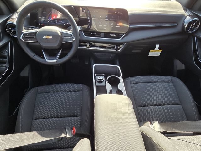 New 2027 Chevrolet Equinox LT w/ LPO, Floor Liner Package FWD image 8