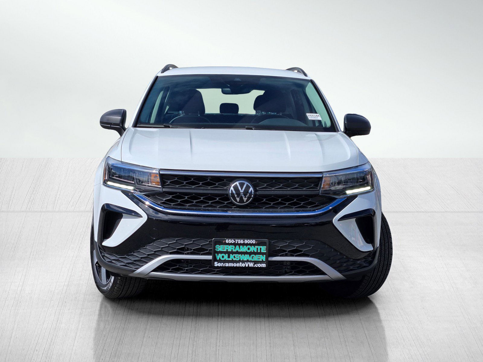 Used 2024 Volkswagen Taos S AWD/4WD image 2