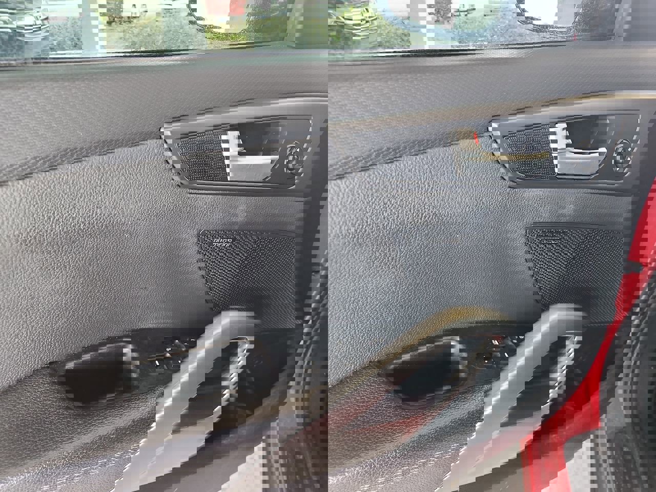 Used 2016 Hyundai Veloster Turbo w/ Option Group 04 image 16