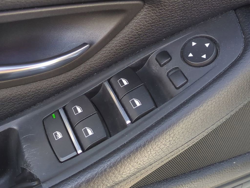 Used 2014 BMW 535i xDrive Sedan image 11