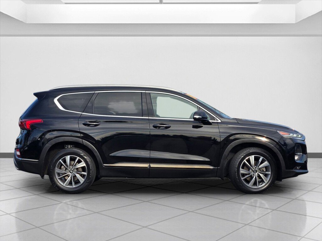Used 2020 Hyundai Santa Fe Limited image 4