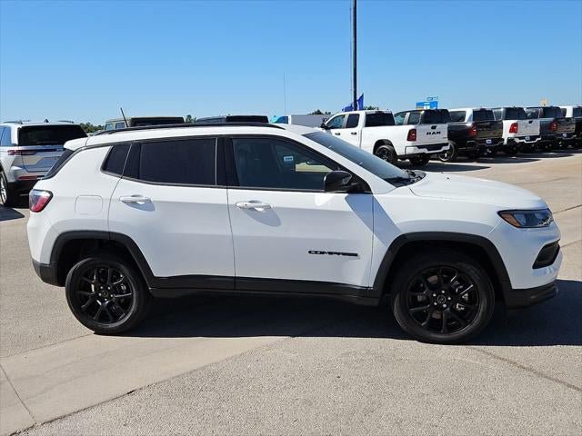 New 2026 Jeep Compass Latitude AWD/4WD image 39