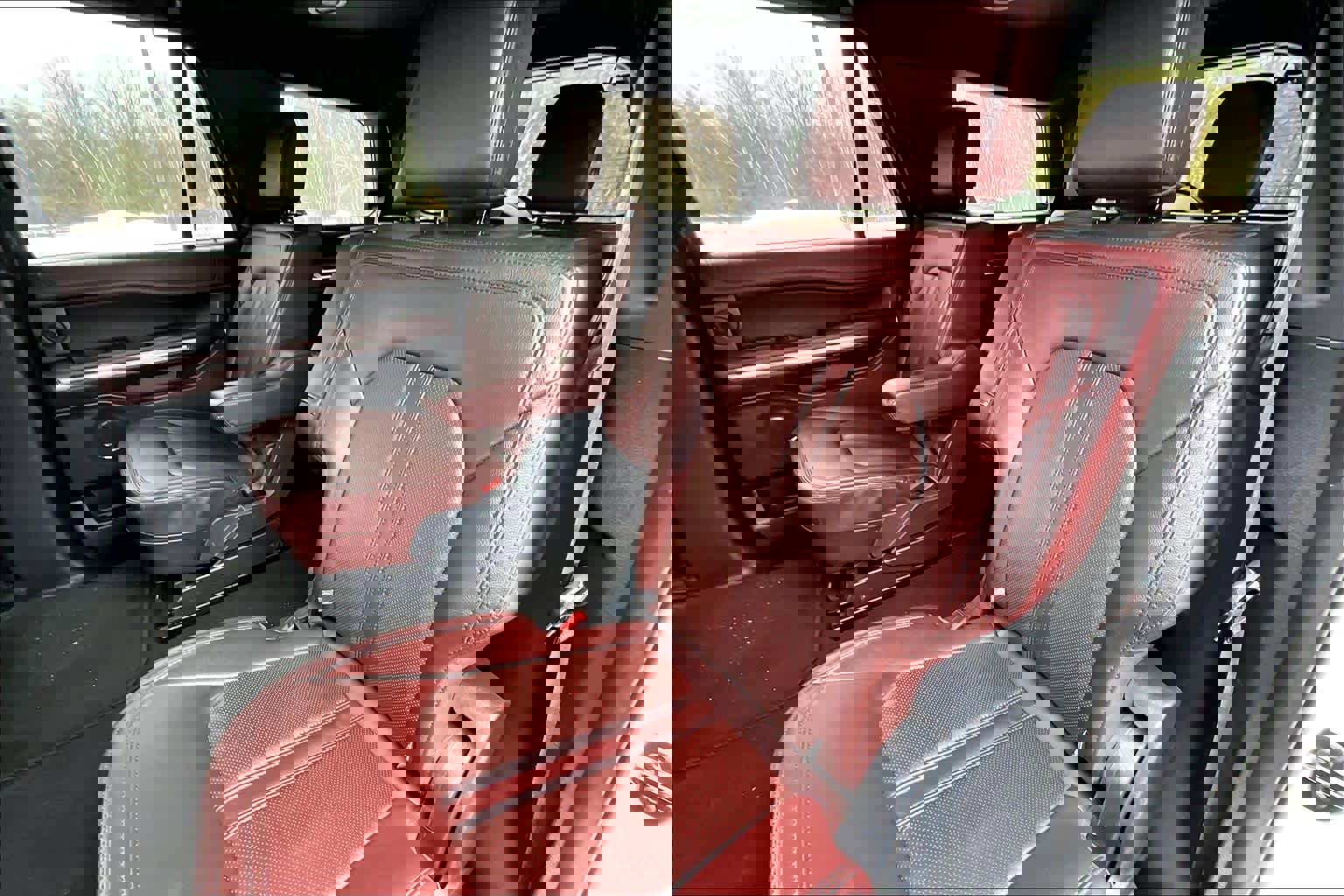 Used 2024 Ford Expedition Limited image 20