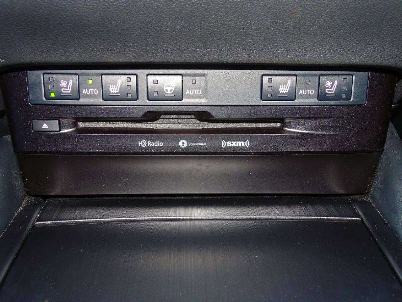 Used 2020 Lexus ES 350 w/ Premium Package image 24