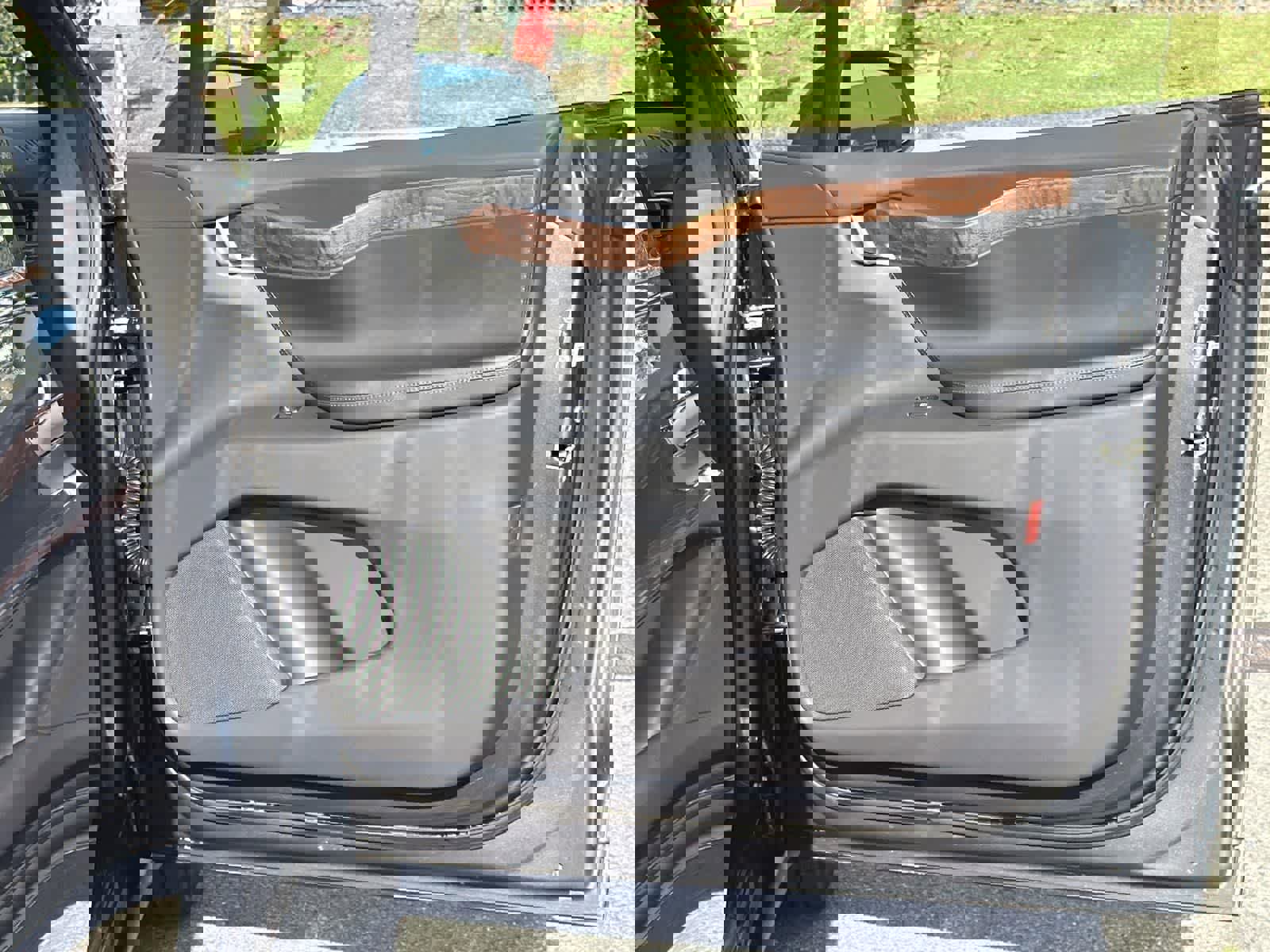 Used 2020 Tesla Model X Long Range image 32