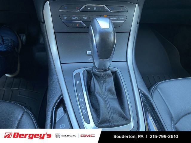 Used 2016 Ford Edge SEL w/ Equipment Group 201A AWD/4WD image 18