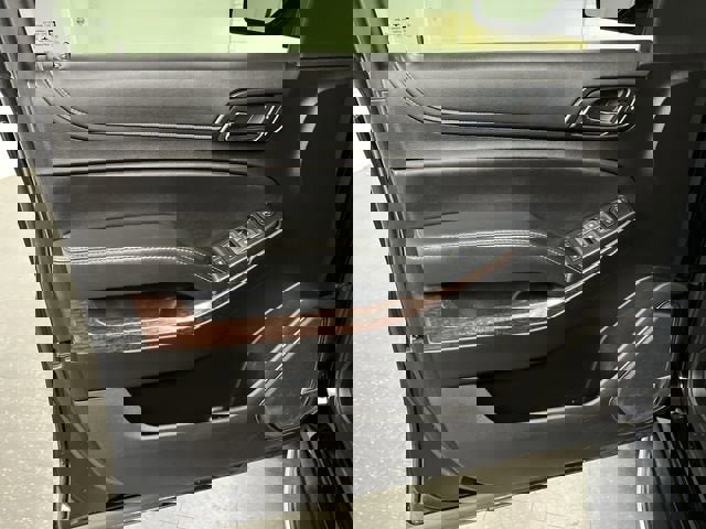 Used 2020 GMC Yukon SLE image 21