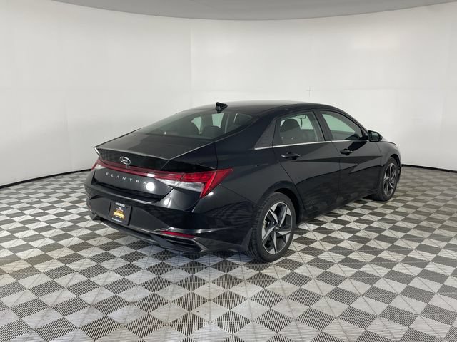 Used 2021 Hyundai Elantra SEL w/ Convenience + Premium Package FWD image 16