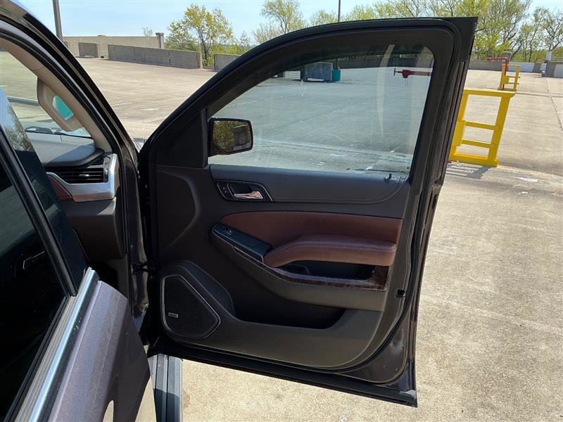 Used 2015 Chevrolet Suburban LTZ image 35