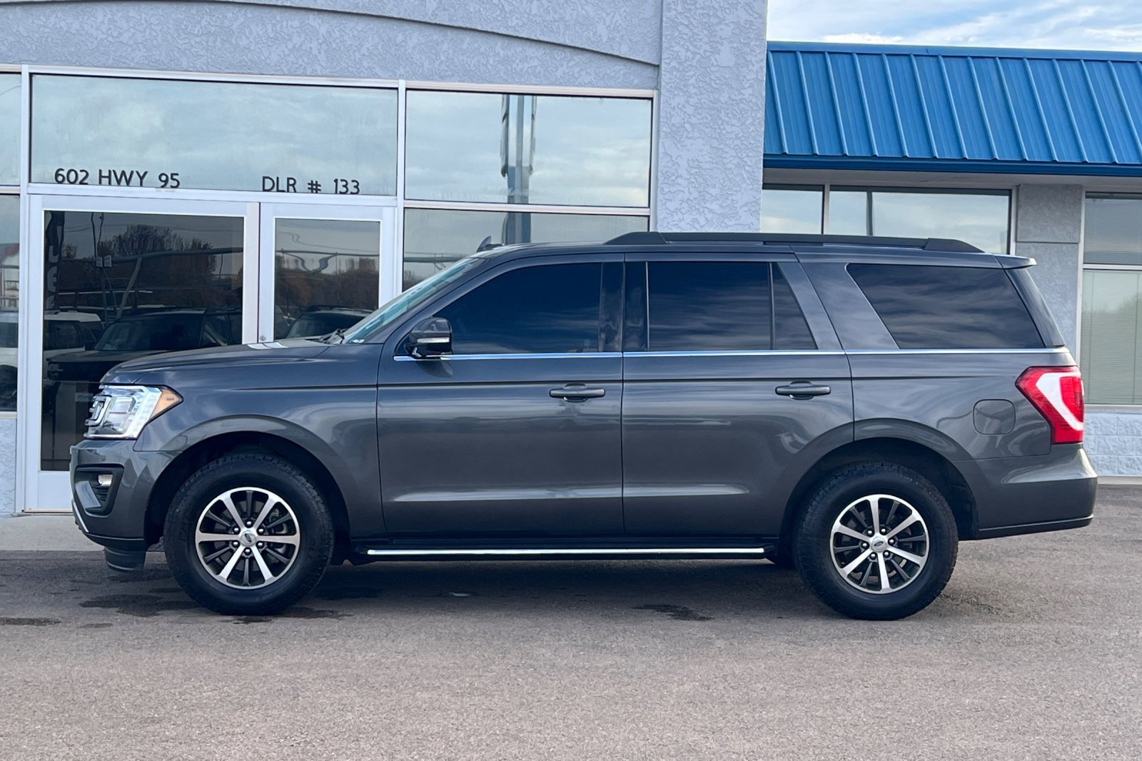 Used 2020 Ford Expedition XLT w/ Equipment Group 202A image 7