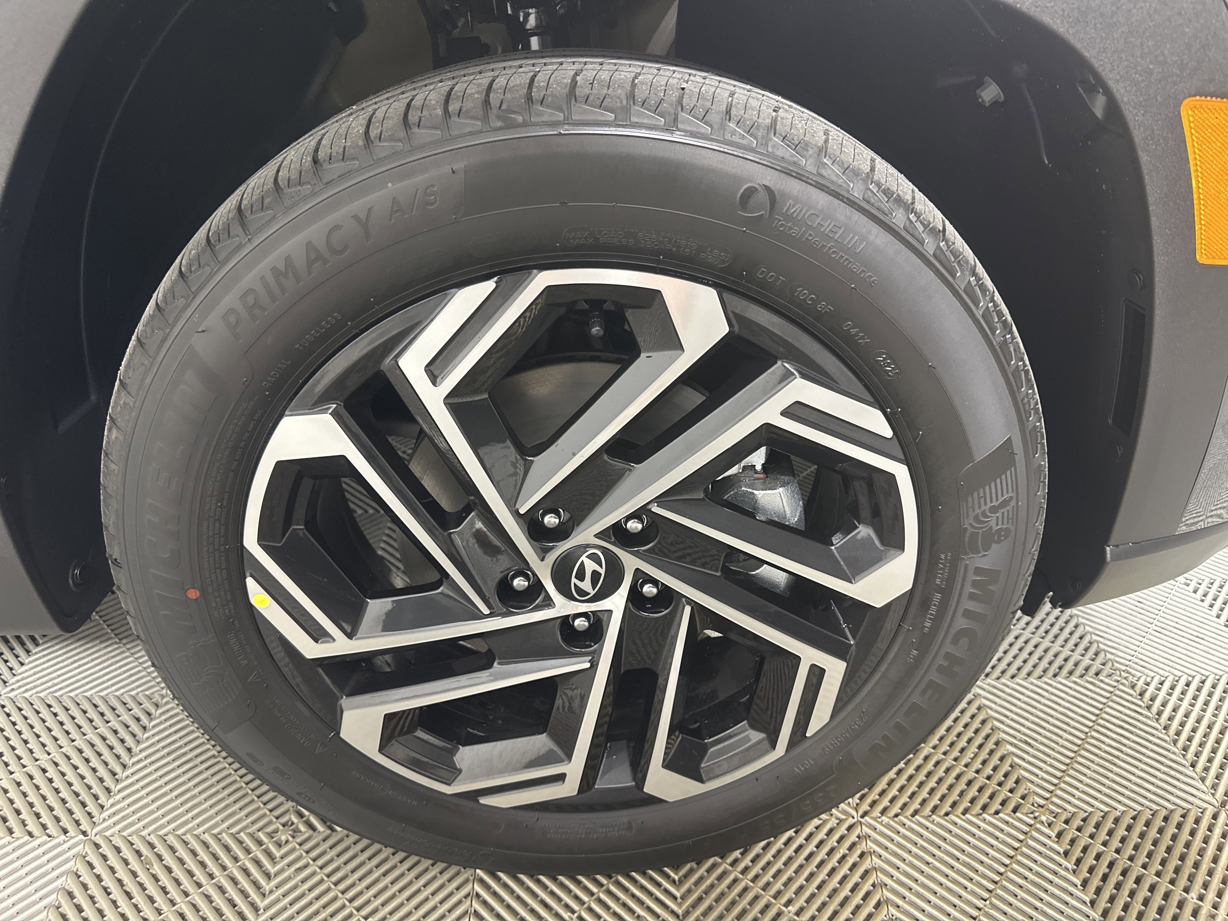 New 2026 Hyundai Tucson Limited AWD/4WD image 28